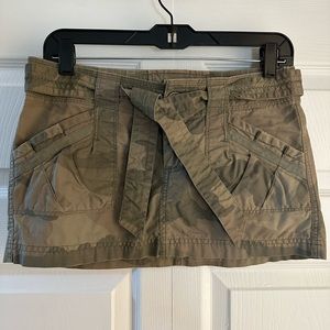 Camo mini skirt